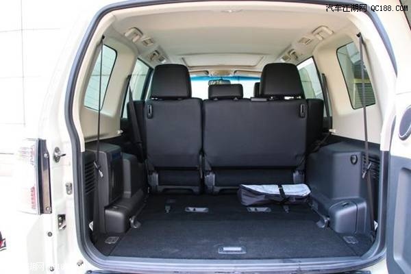 18款帕杰罗V97顶配天窗版现车报价详解