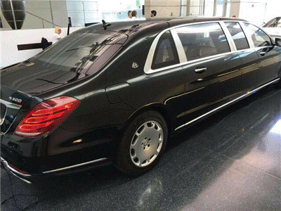 奔驰迈巴赫S600加版四座布局试驾体验