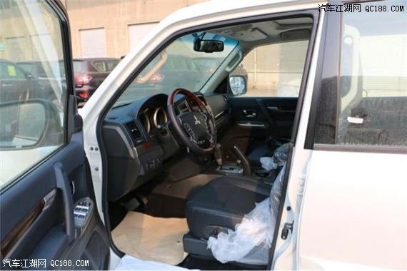 18款进口三菱帕杰罗V97五门版报价解析