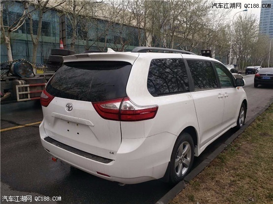 2018款丰田塞纳3.5L四驱LTD加拿大版解读