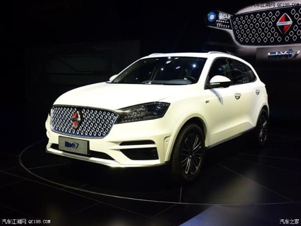 现任宝沃汽车集团首席运营官杨嵩升任总裁