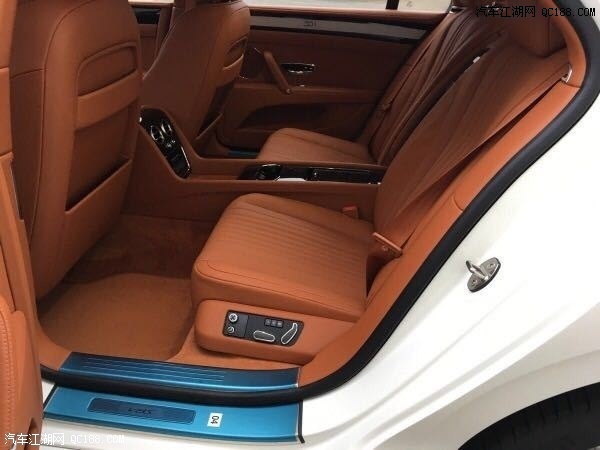 18款宾利飞驰4.0T V8S 528匹马力版报价