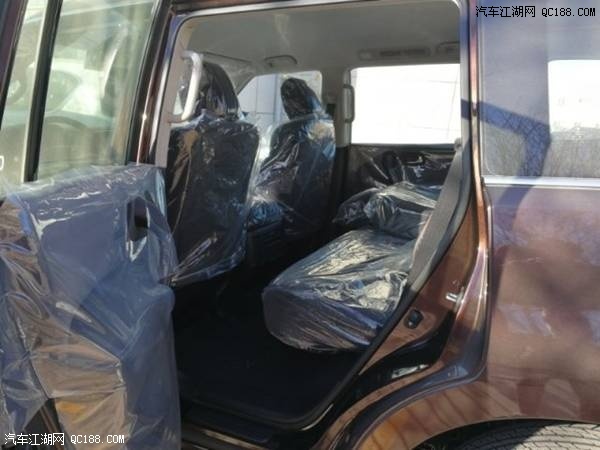 18款进口车中东版尼桑途乐4.0评测体验