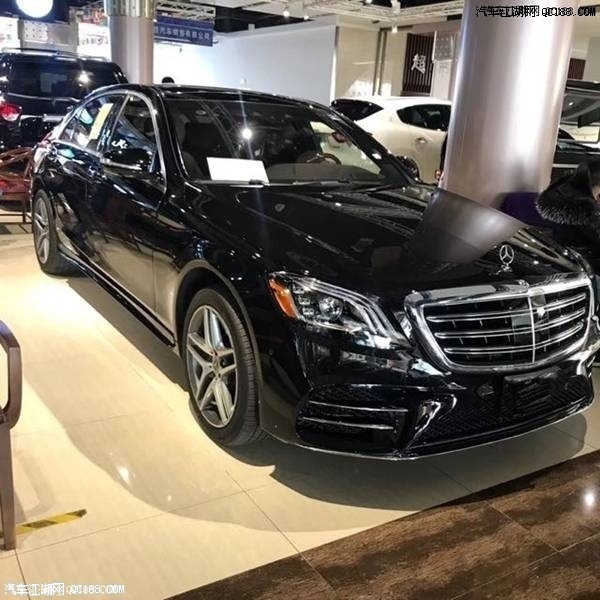 平行进口车18款奔驰迈巴赫S560到店实拍