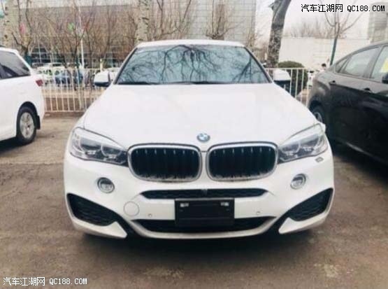 18款宝马X6 3.0T 306马力白/红加版感受