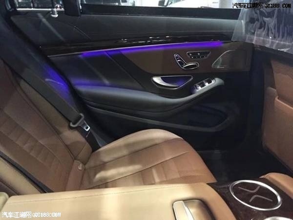 平行进口车18款奔驰迈巴赫S560到店实拍