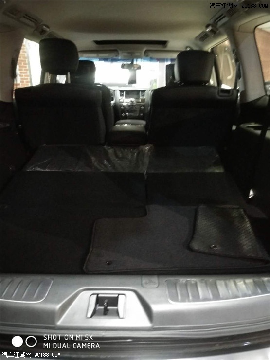 进口车2017款英菲尼迪QX805.6配置解读