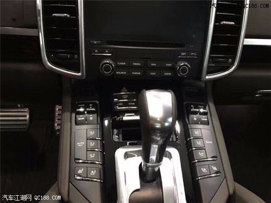 全新19款保时捷卡宴油电混合实拍感受