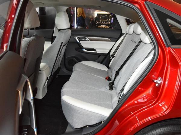 北汽新能源EU5车展静评 超长续航能力