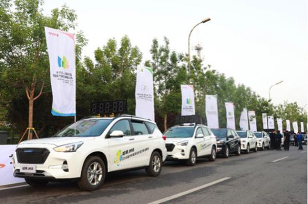 2018通州半马鸣枪开赛 哈弗M6实力领跑