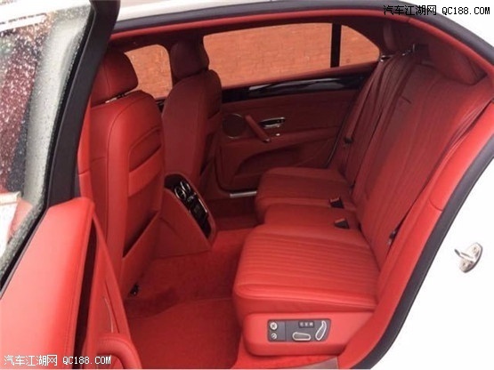 18款宾利飞驰V8白红四座店内现车实拍