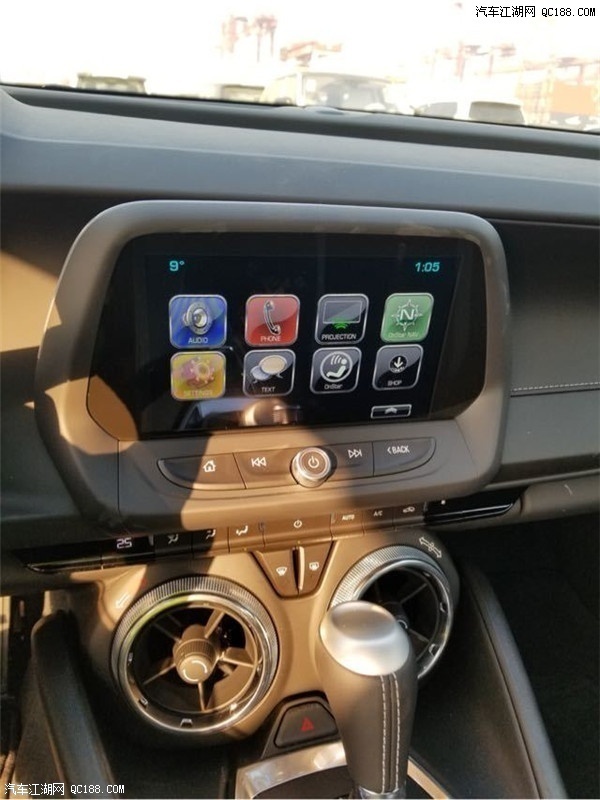 2018款平行进口车雪佛兰科迈罗到店实拍