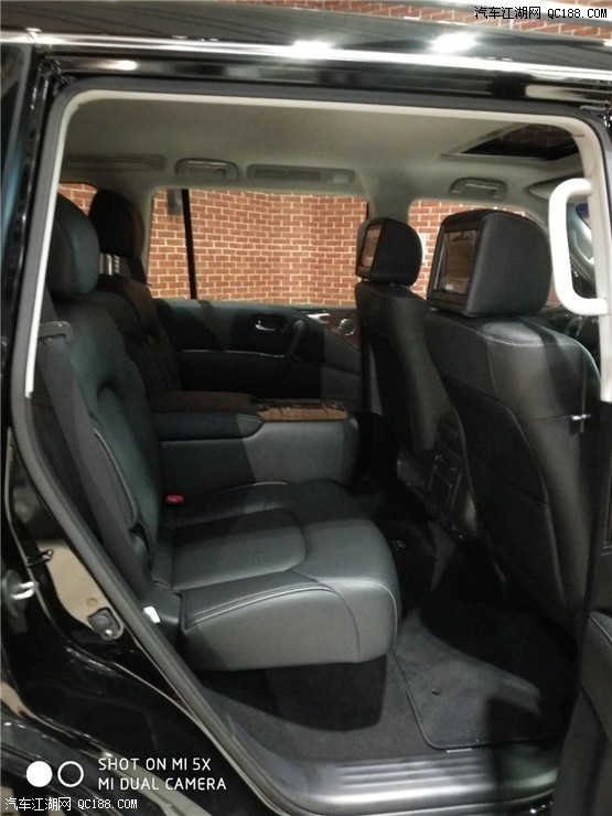 进口车2017款英菲尼迪QX805.6配置解读