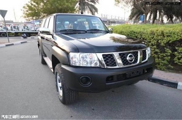 17款日产途乐4.8L长轴7座现车到店图解