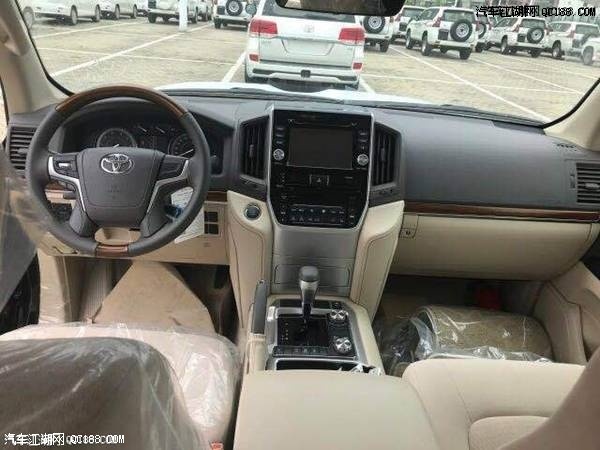 2018款丰田兰德酷路泽4600 V8中东版解析