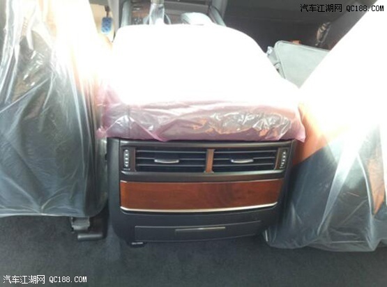 2018款雷克萨斯LX570黑外棕内中东版解析