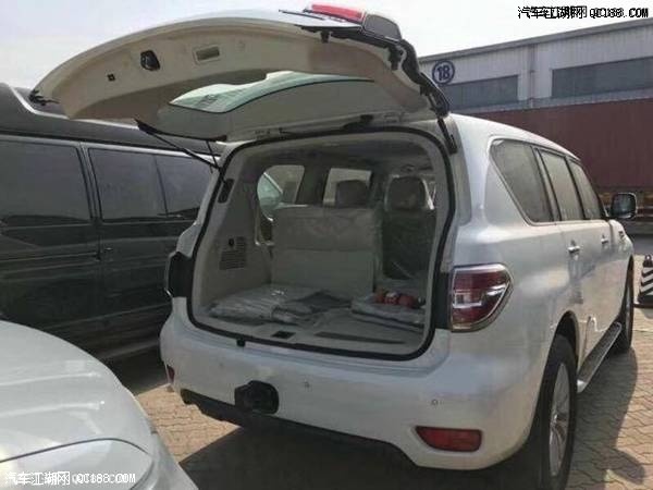 2018款尼桑途乐4.0港口现车到店图解