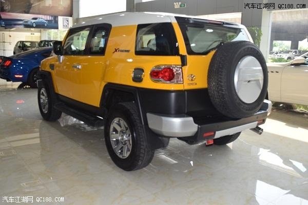 17款丰田FJ酷路泽中东版报价及图片实拍