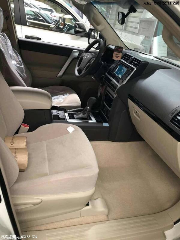 18款霸道柴油版3000现车提车优惠报价体验