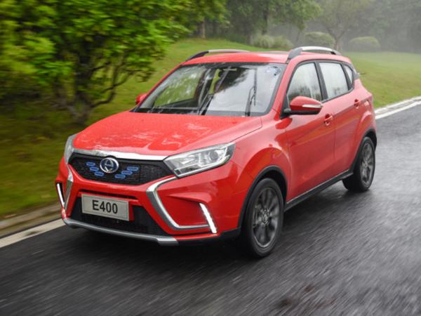 原创2018款江铃E400试驾 一切都以实用为主