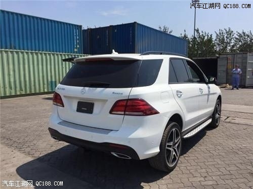 18款奔驰GLE400中东版白色现车价格解读