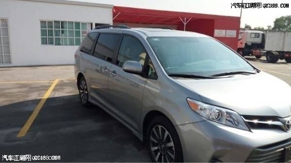 2018款丰田塞纳八速自动296匹马力版实拍