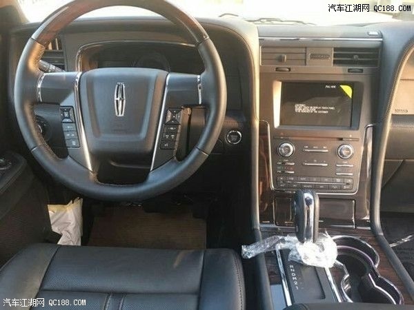 2017款林肯领航员3.5TT长轴四驱墨版评测