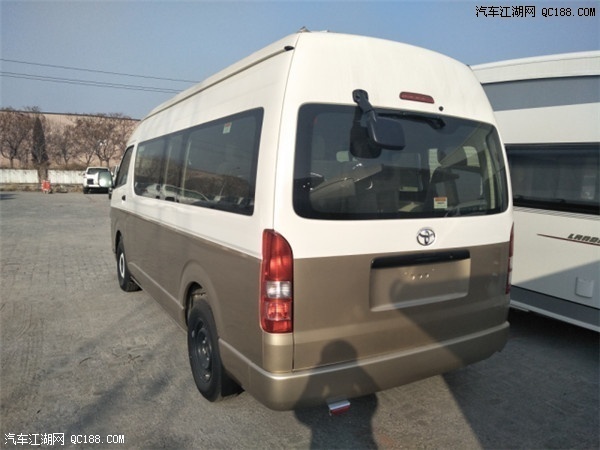 2018款进口车丰田海狮商务车实拍感受