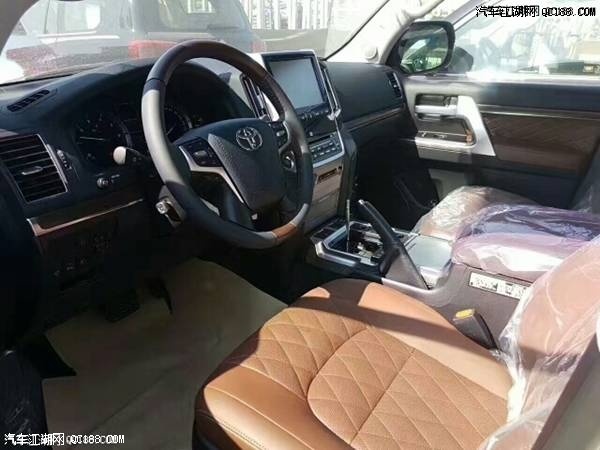 2018款丰田酷路泽5700中东版到店实拍