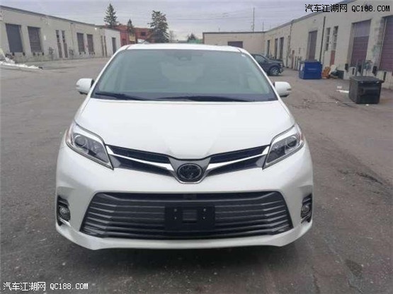 2018款丰田塞纳3.5L自然吸气加规版试驾