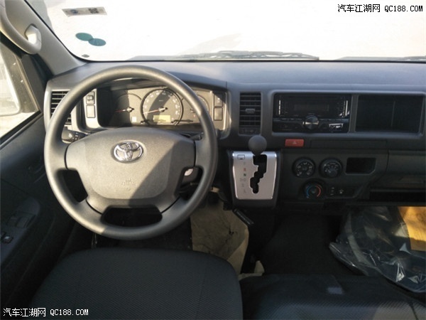 2018款进口车丰田海狮商务车实拍感受