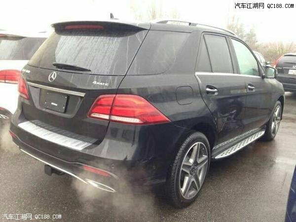 2018款奔驰GLE400中东版港口现车实拍
