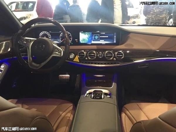 平行进口车18款奔驰迈巴赫S560到店实拍