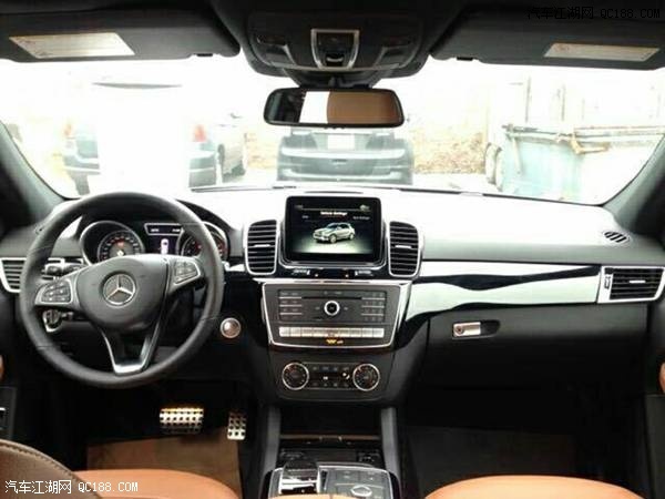 2018款奔驰GLE400中东版港口现车实拍