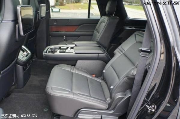 2018款林肯领航员总统版5.7米长轴实测