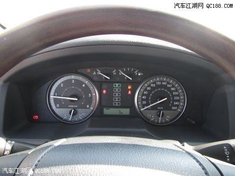 2018款柴油酷路泽4500高配现车配置价格