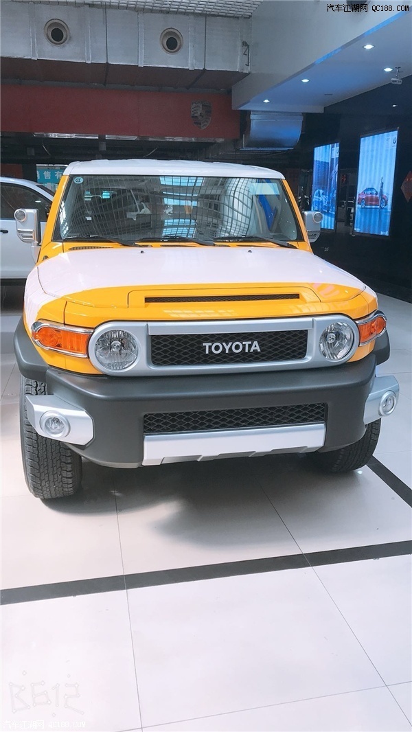 18款丰田FJ酷路泽两气单油箱中东版报价