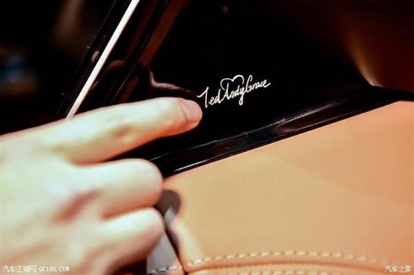 原创蔚来ES8开始交付用户 首次交付10位车主