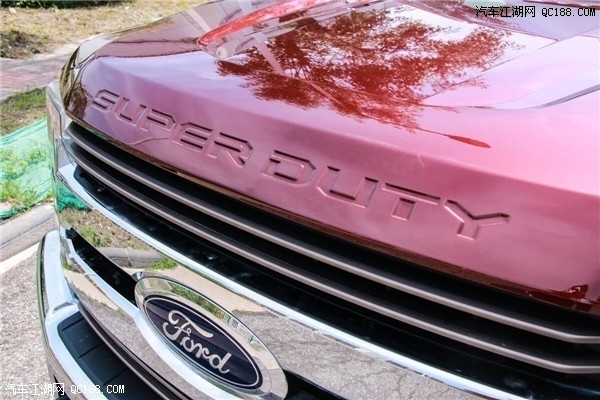 福特F350国王牧场版双轮皮卡车到店图解