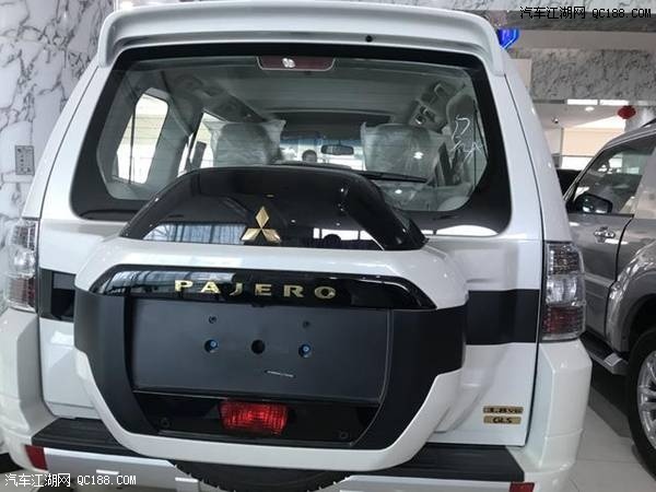 轻松征战达喀尔 18款帕杰罗中东版报价