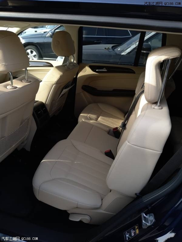 2018款加版奔驰GLS450强劲动力性能体验