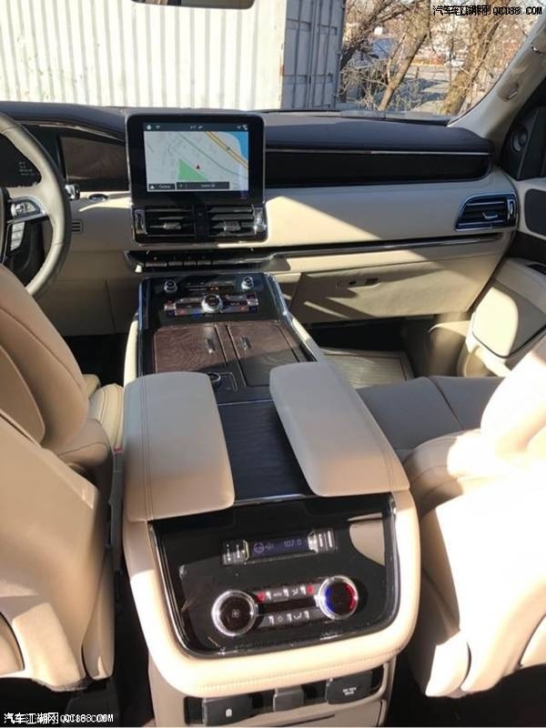 18款加规林肯领航员加长版商务车报价行情