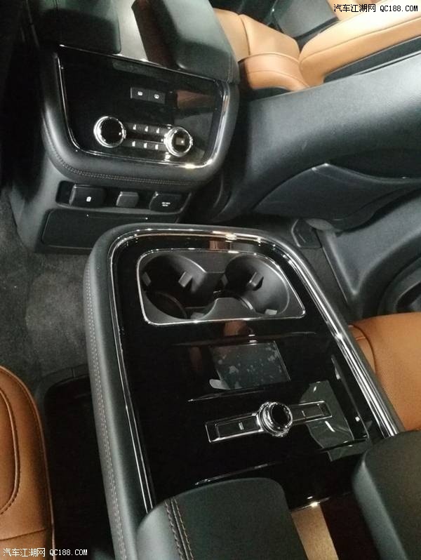 18款进口林肯领航员加长版全尺寸SUV解析