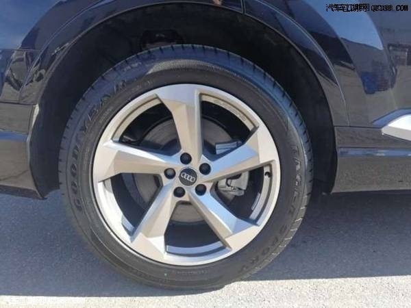 全新一代18款奥迪Q7 3.0T现车最新报价