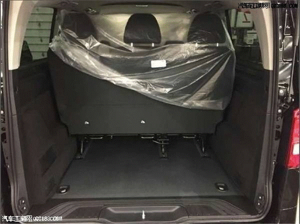 七座豪华商务车18款美规奔驰麦特斯报价