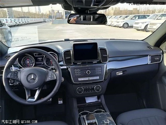 18款奔驰GLE400加版七座奢华空间试驾体验