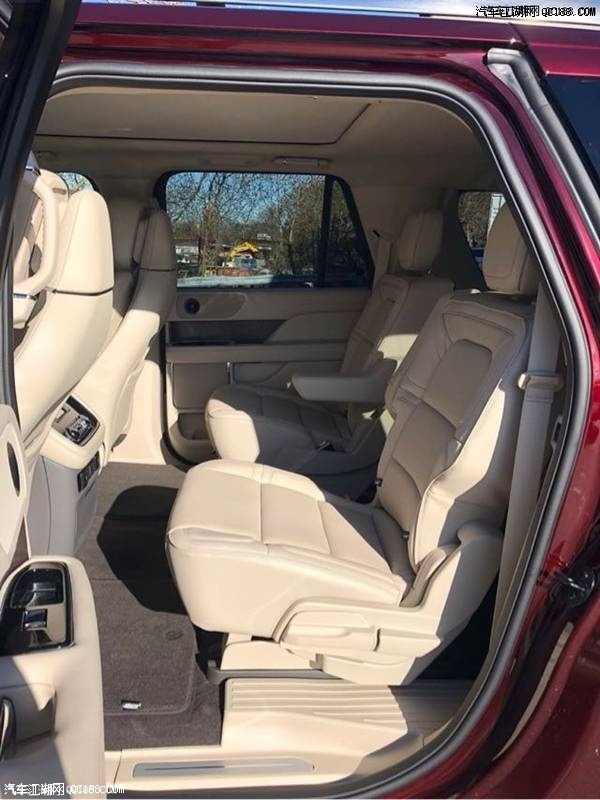 18款加规林肯领航员加长版商务车报价行情