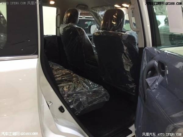 港口实拍2018款中东版日产途乐Y62现车