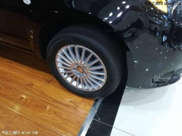 2018款奔驰V250商务平行进口车价格解读
