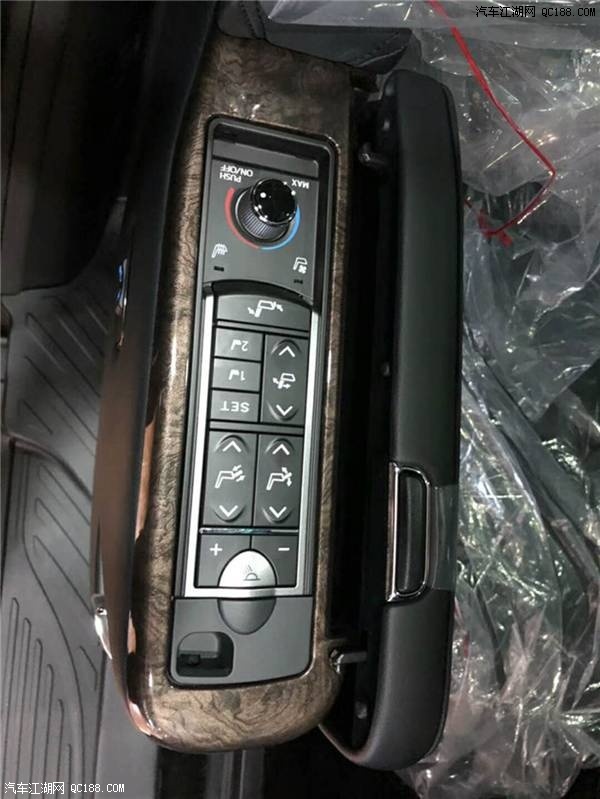 明星挚爱保姆车 19款埃尔法中东版报价